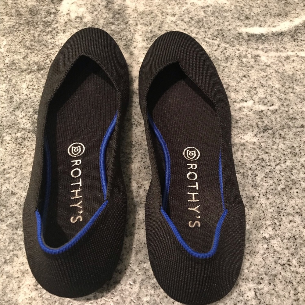 Rothy’s rounded shoe, size 9.5